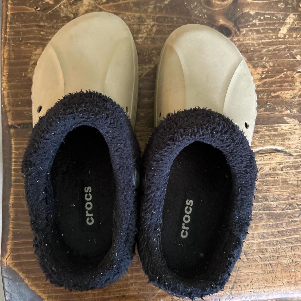 Unisex Beige Winter Black Fleeced Crocs